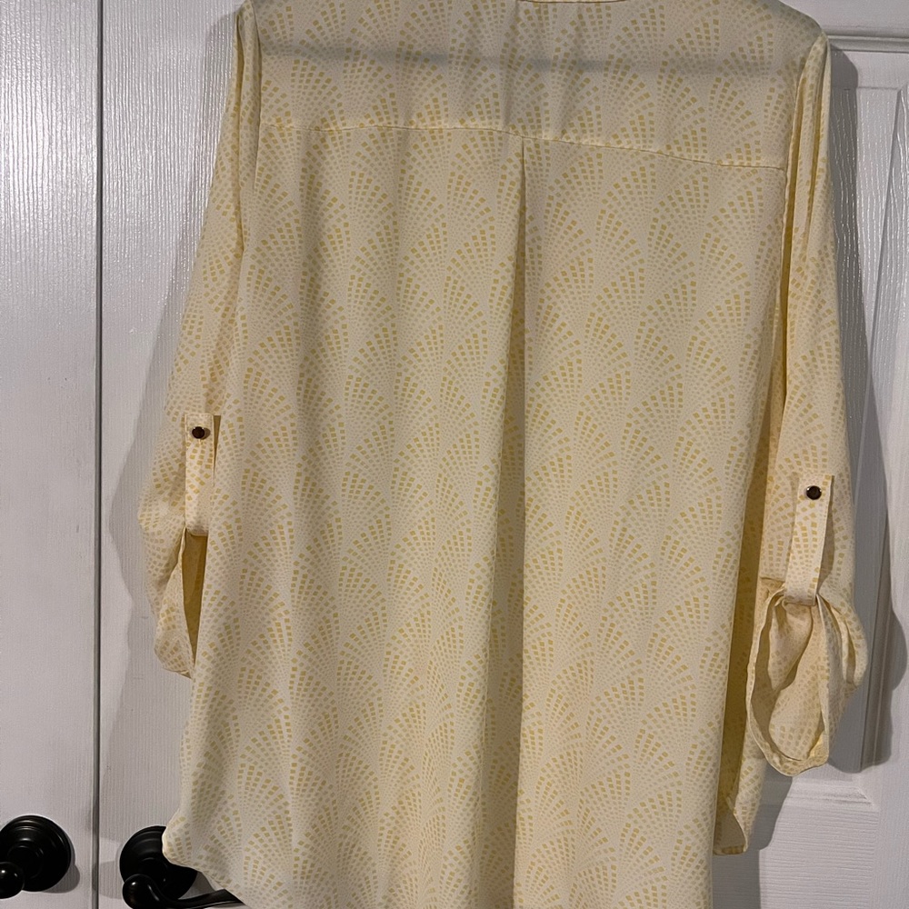 Pretty Yellow Patterned Office Blouse - image 4